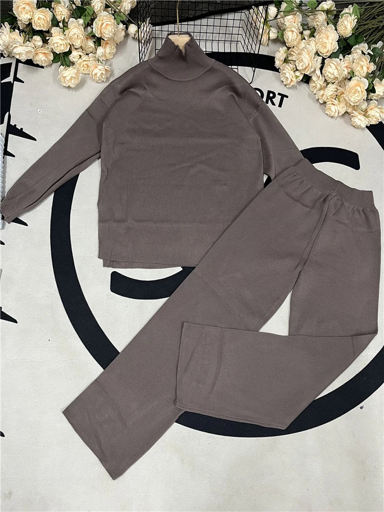 LUXÉLINE “Cloud Mode” Luxe Knit Lounge Set – Turtleneck & Wide-Leg Joggers